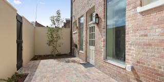 The Academy Gallery 22