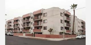 1111 S Oxford Ave Gallery 6