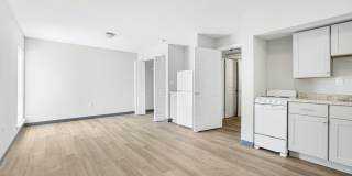 The Residences at Lakeview Gallery 25