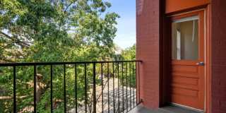 R Street Apartments Gallery 15