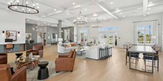 The Hendry Gallery 37