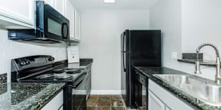 Newport at Clear Lake Gallery 1