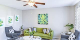 Emerson Square Apartments Gallery 26