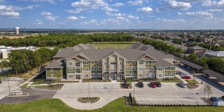 Senior Housing - The Elliott Senior Apartments Gallery 2