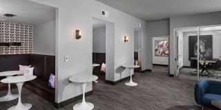 Yugo Greenville Uptown - Student Housing Gallery 1