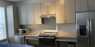 Yugo Greenville Uptown - Student Housing Gallery 122