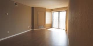 New Boston Square Gallery 9