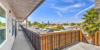 Del Amo Place Apartment Homes Gallery 8