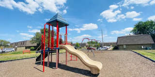 Worthington Commons Gallery 6