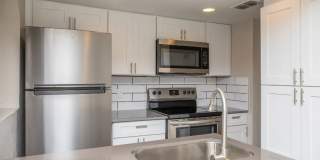 Augustine at Glendale Gallery 2