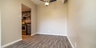 Uptown Square Apartments Gallery 31
