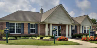 Saratoga Crossing Gallery 10
