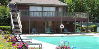 Seasons Apartments Gallery 13