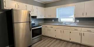 Oak Tree Apartments Gallery 1