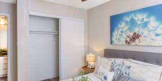 Emerson Square Apartments Gallery 12
