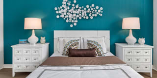 500 West Belmont Gallery 8