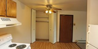 Fox River Bluff Apartments Gallery 30