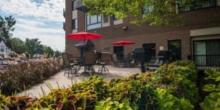 New Boston Square Gallery 27