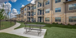 Hunters Crossing Gallery 36