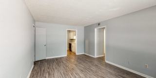 Luxe at Raleigh Apartments Gallery 3