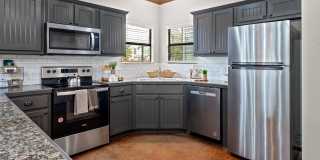 Heron on Hausman Gallery 25