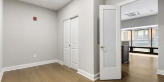 1300 Chestnut Street Gallery 21