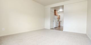Crossings at Battle Ground Townhomes - Senior Housing Gallery 15