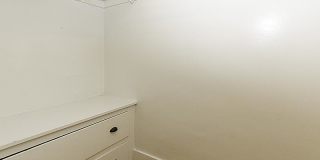 The Kensington Gallery 23