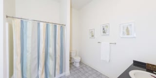 Residence Court Gallery 11