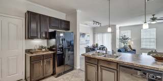 Avenues at Creekside Gallery 1