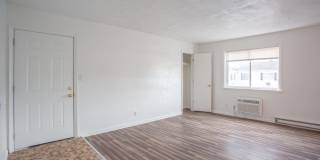 Harbor Square Gallery 8