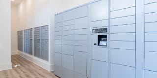 Exchange at Daphne Gallery 14