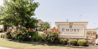 Senior Housing - Emory Senior Living Apartments Gallery 52