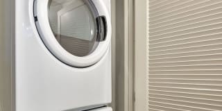 The Curve at Melrose Gallery 15