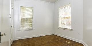 The Kensington Gallery 9