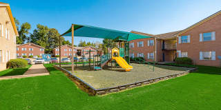 Shelby Grove Apartments Gallery 19