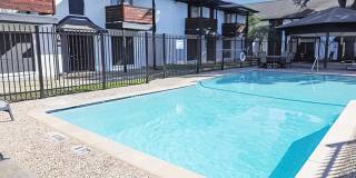 Berkshire Square Gallery 9