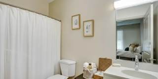 Fox Run at Fulton - Student Housing Gallery 26