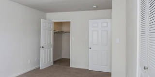 Burnam Woods Apartments Gallery 9