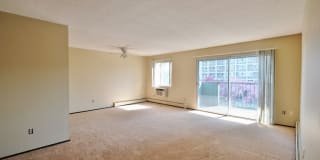 Chateau Montreal Gallery 21