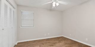 Hampton Place Luxury Apartment Gallery 24