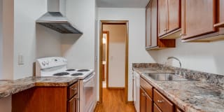 Bryant Manor Apartments Gallery 25
