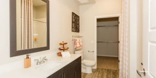 The Thomas at Midtown Gallery 12