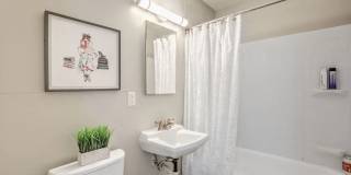 Wyandotte Apartment Homes Gallery 8