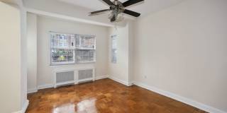 The Roberta Gallery 28