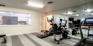 Creekside Village Apartments Gallery 27