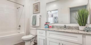 Venice Isles Luxury Apartments Gallery 6