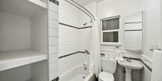 The Cornelia Suites Gallery 13