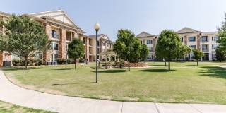 Senior Housing - Emory Senior Living Apartments Gallery 27