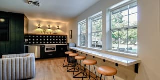 Creekside Village Apartments Gallery 23